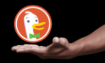 Paving Your Path in Privacy: Embracing DuckDuckGo on Linux Distributions